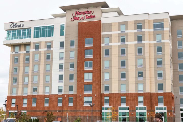 Hampton Inn & Suites Erie Bayfront