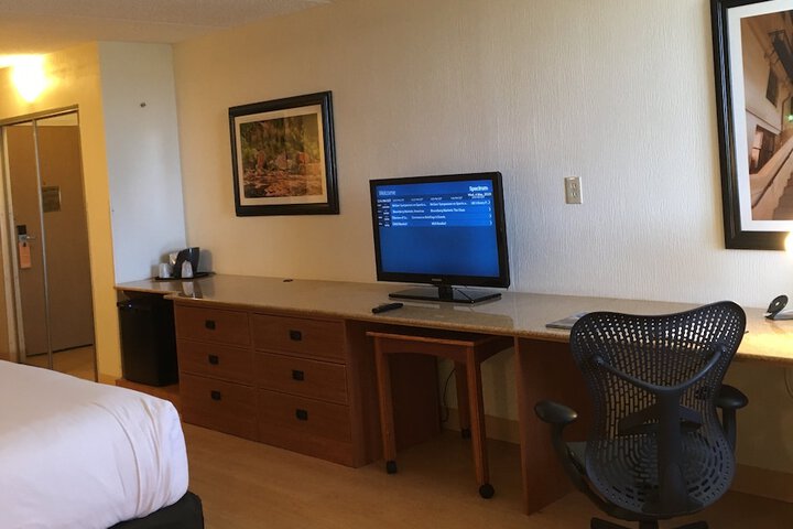 Room 23 of 32