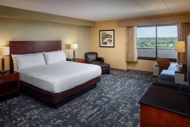 DoubleTree by Hilton Boston North Shore