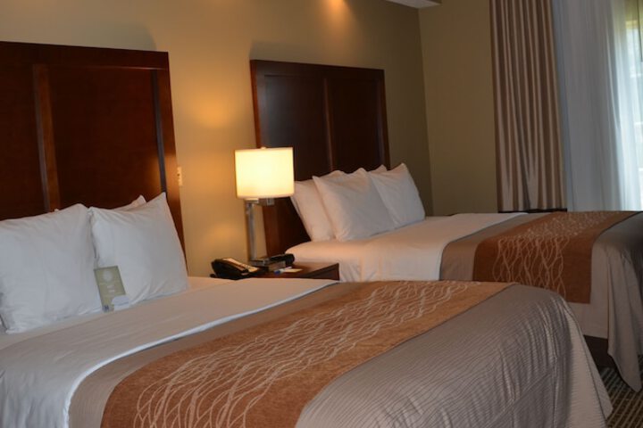 Room 32 of 53