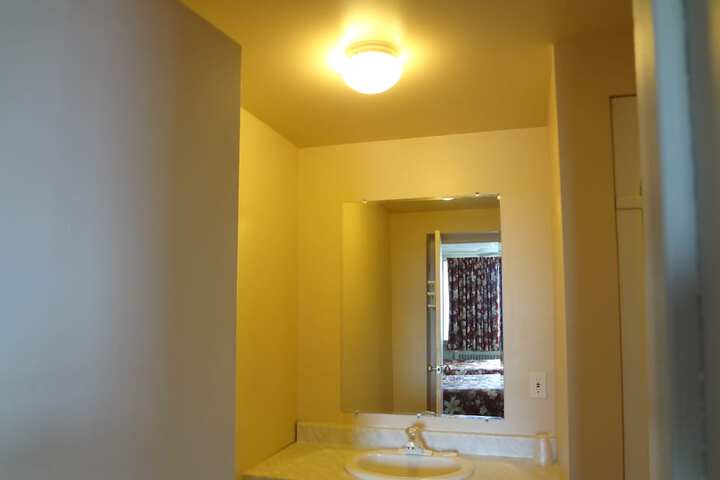 Room 40 of 63