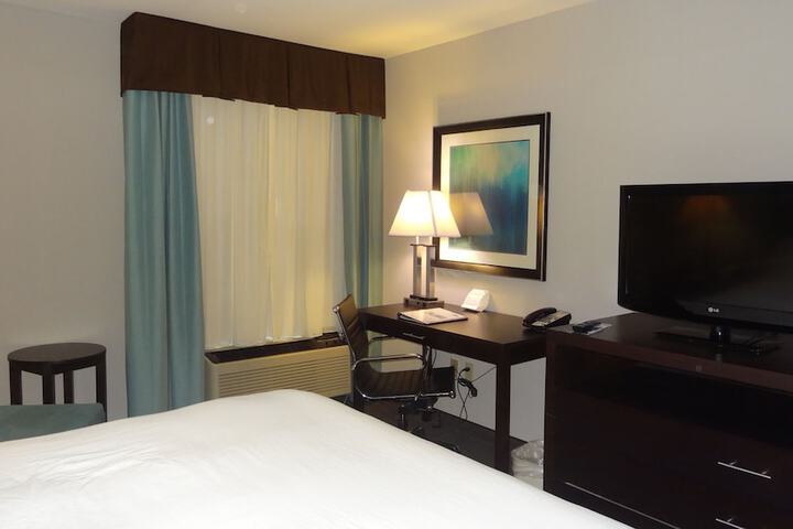 Room 34 of 48