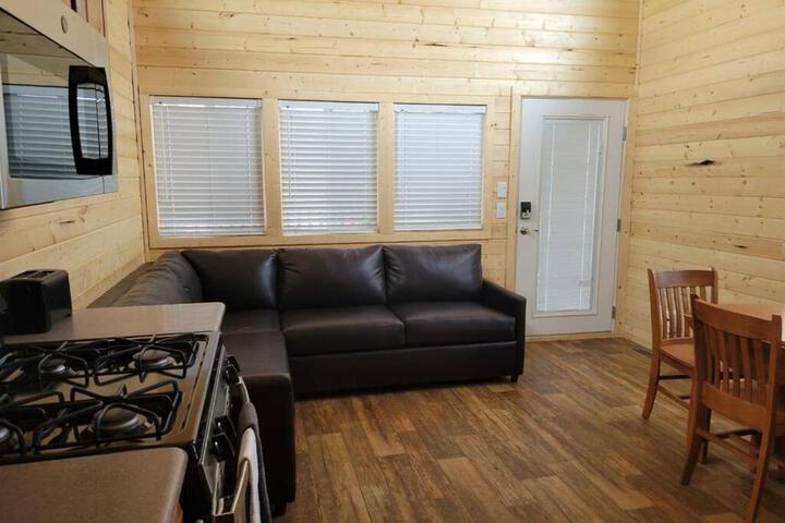 079 Tiny Home nr Grand Canyon South Rim Sleeps 8