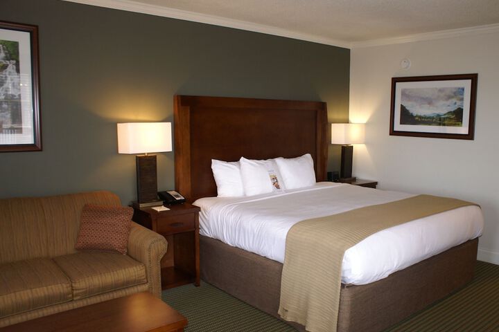 Room 46 of 115