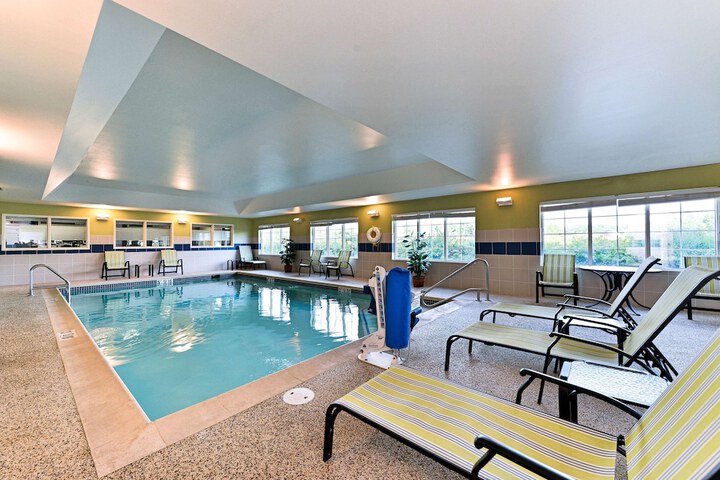 Pool 4 of 27