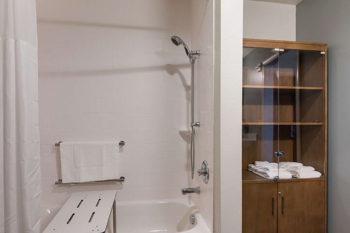 Room 12 of 31
