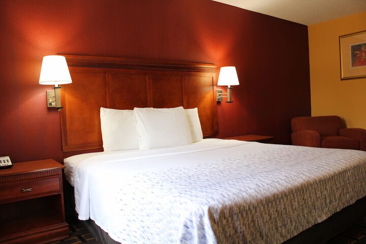 Room 26 of 43