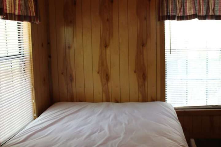 Room 25 of 64