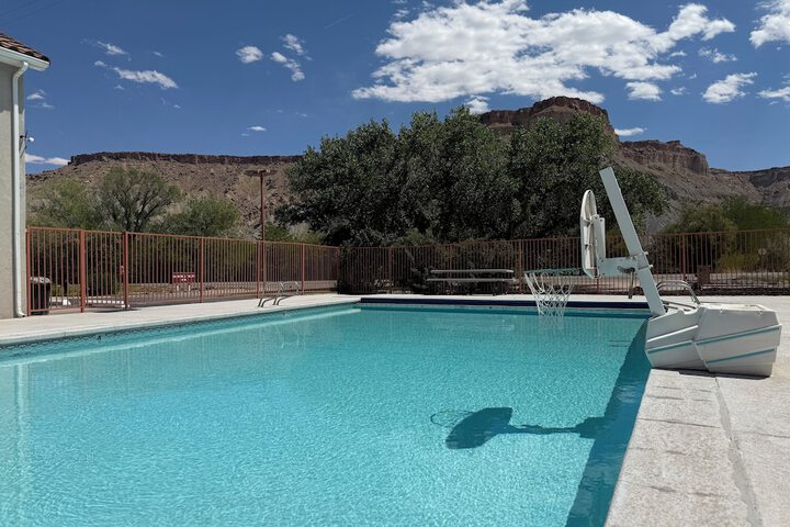 Cathedral Valley Inn
