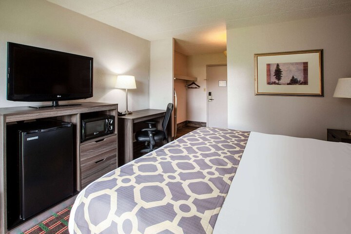Room 16 of 31