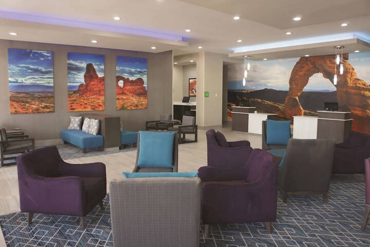 Hotel Interior 13 of 60
