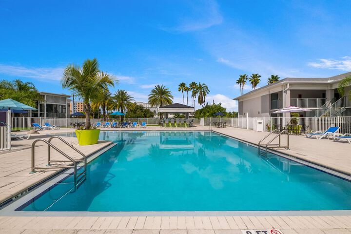Pool 5 of 60