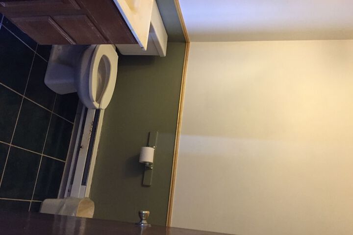 Room 11 of 17