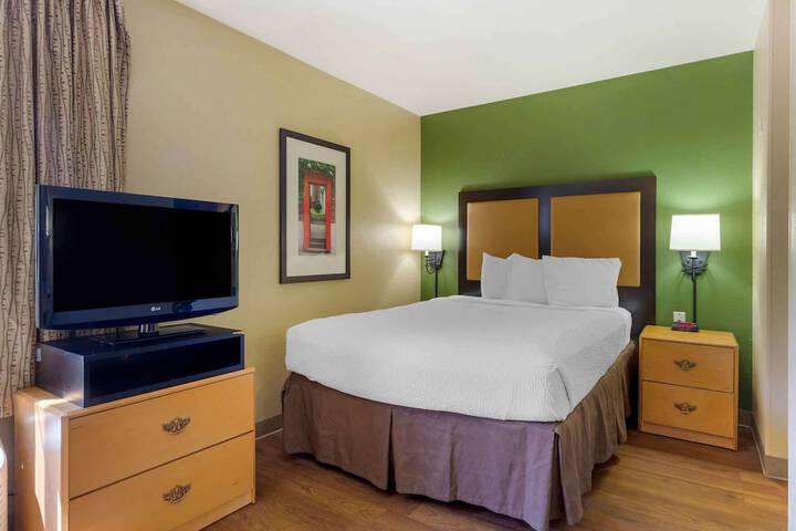 Room 15 of 26
