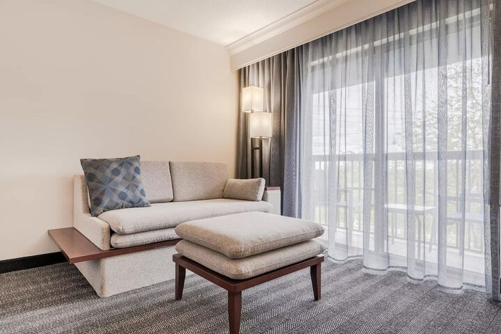 Courtyard by Marriott Burlington Williston