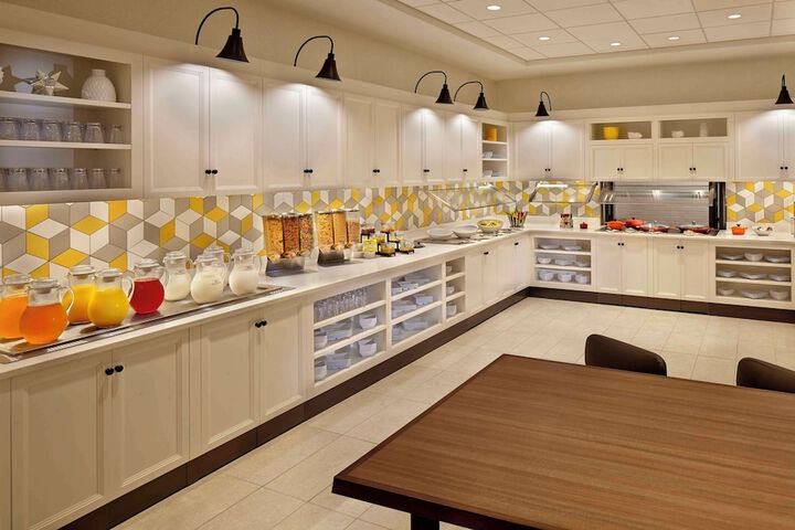 Hyatt Place Warwick / Providence Airport