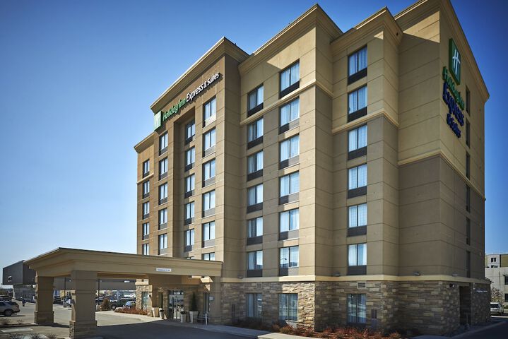 Hotel 2 of 51