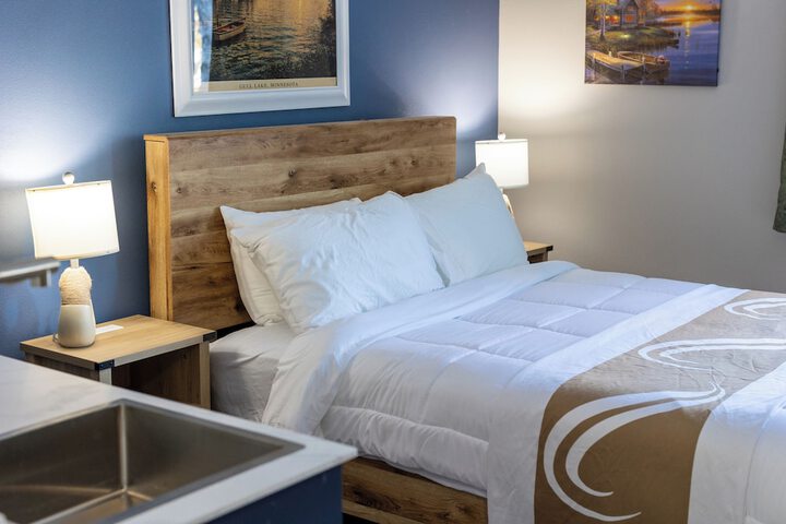 Nisswa Hotel and Suites