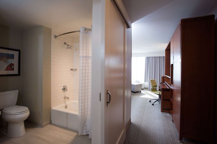 DoubleTree by Hilton Hotel Biloxi