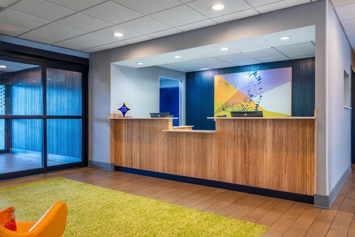 Spark by Hilton Atlanta Kennesaw Town Center