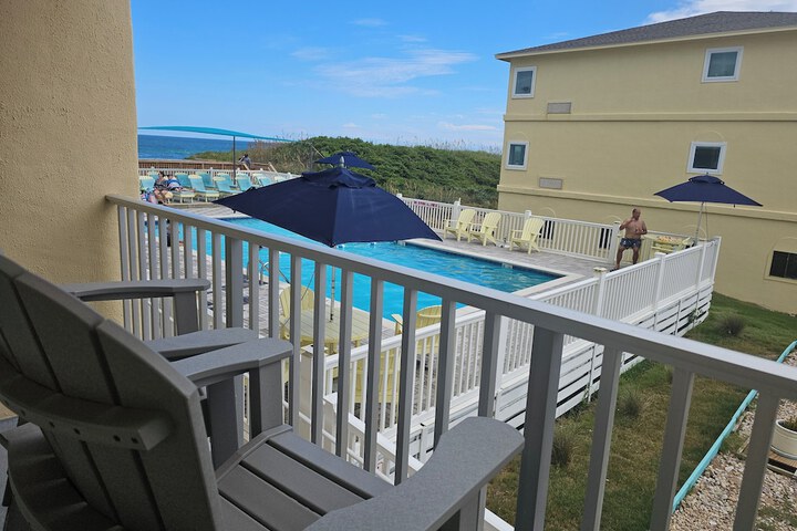 Surf Side Hotel