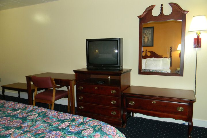 Room 8 of 21