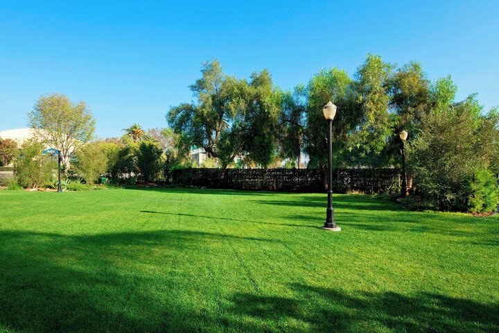 Sheraton Fairplex Suites & Conference Center