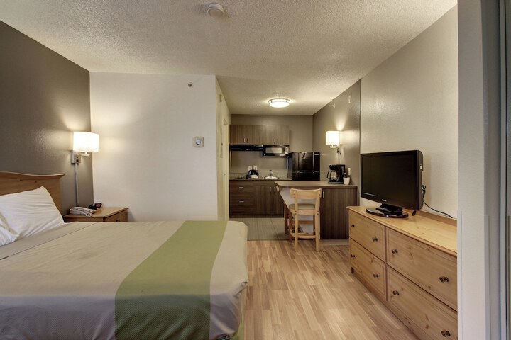 Studio 6 – Murray UT