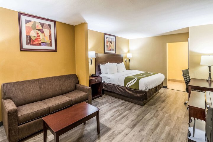 Room 26 of 32