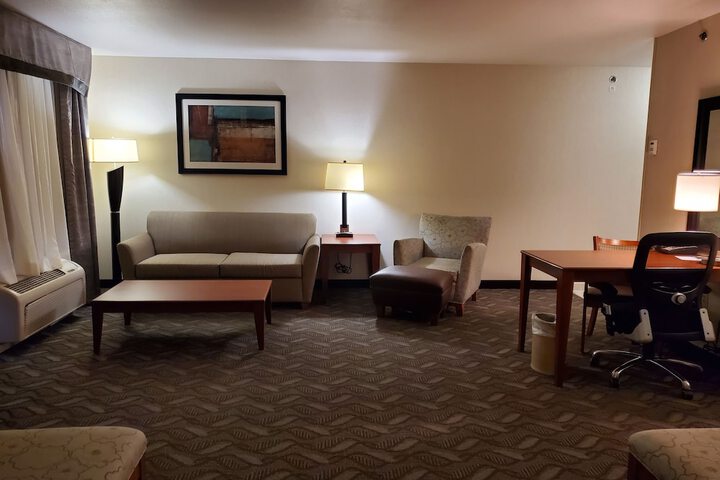 Room 19 of 29