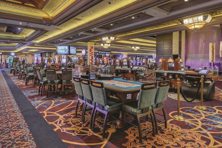 Mandalay Bay Resort & Casino