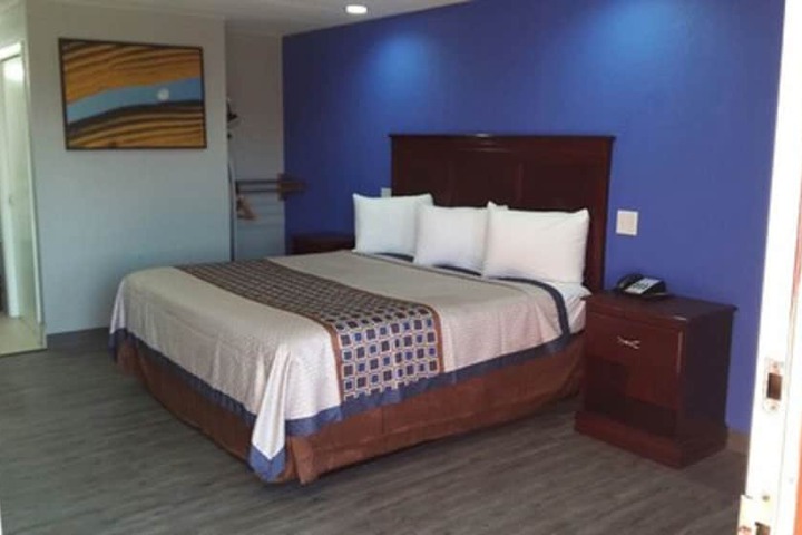 Room 26 of 32