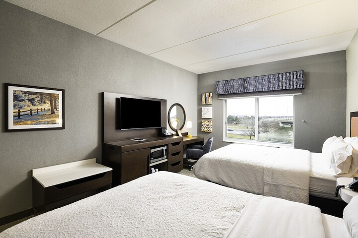 Room 13 of 28