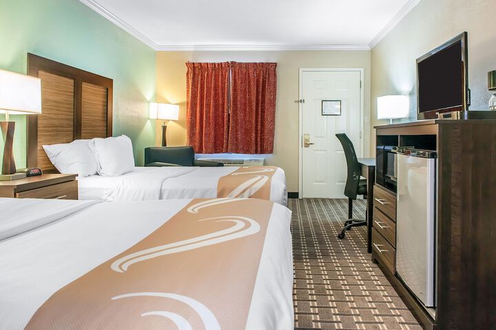 Room 8 of 23