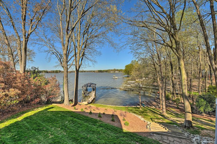 Riviera Paradise W / Private Dock! 4 Bedroom Home by RedAwning