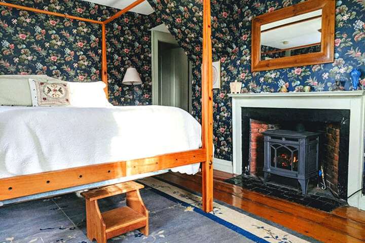 Room 47 of 78