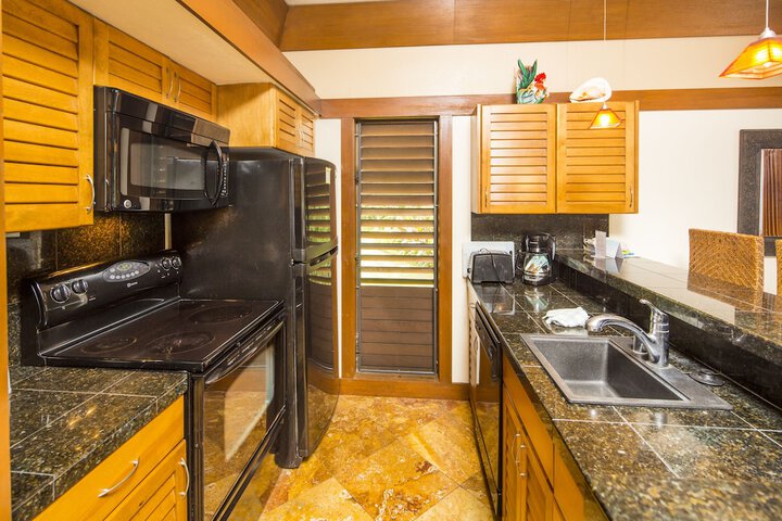 Castle Kiahuna Plantation & Beach Bungalows