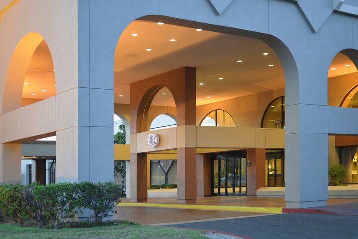 Hotel 8 of 76