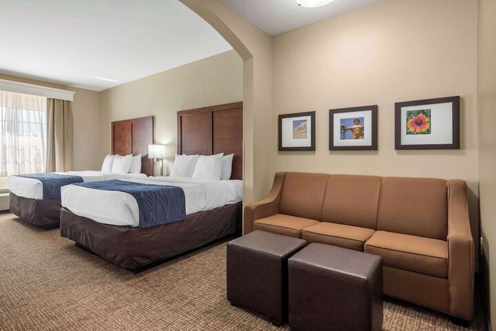Room 40 of 51