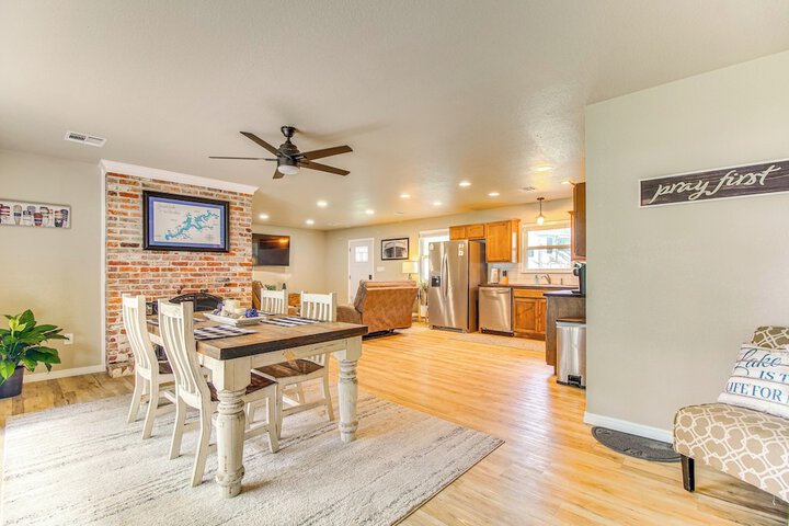 On-site Lake Access: Pet-friendly Vinita Home