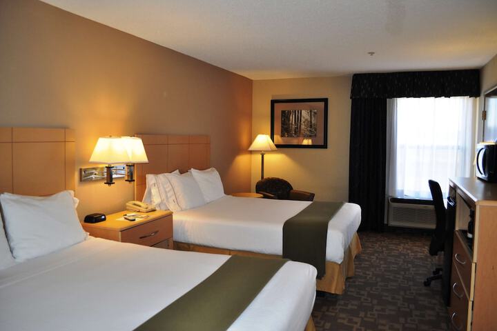 Room 21 of 38