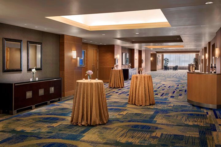 Hotel Interior 3 of 27