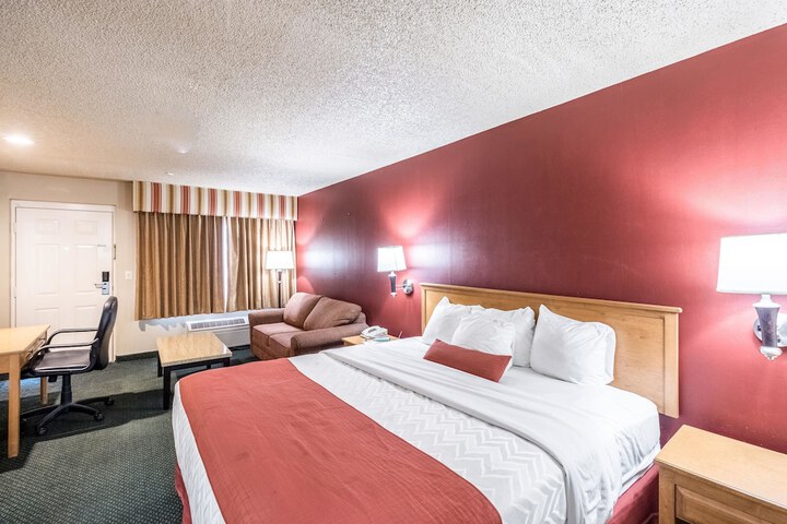 Room 25 of 51