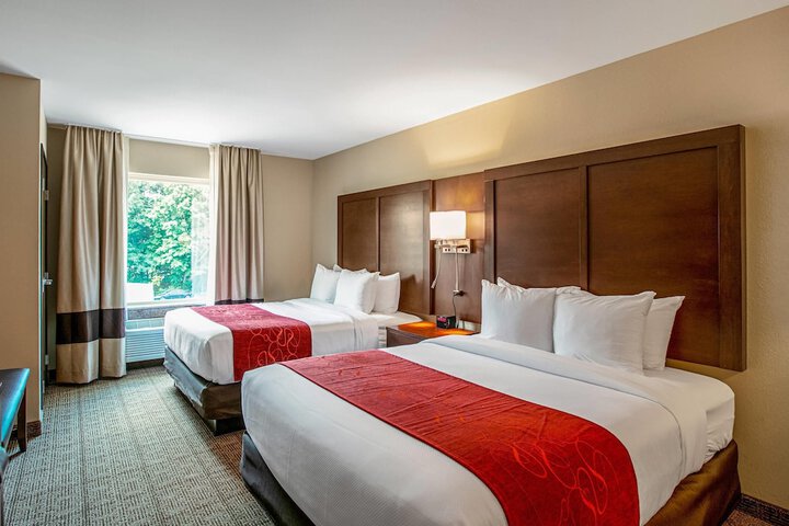 Comfort Suites Fishkill near Interstate 84
