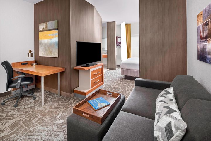 Room 11 of 23