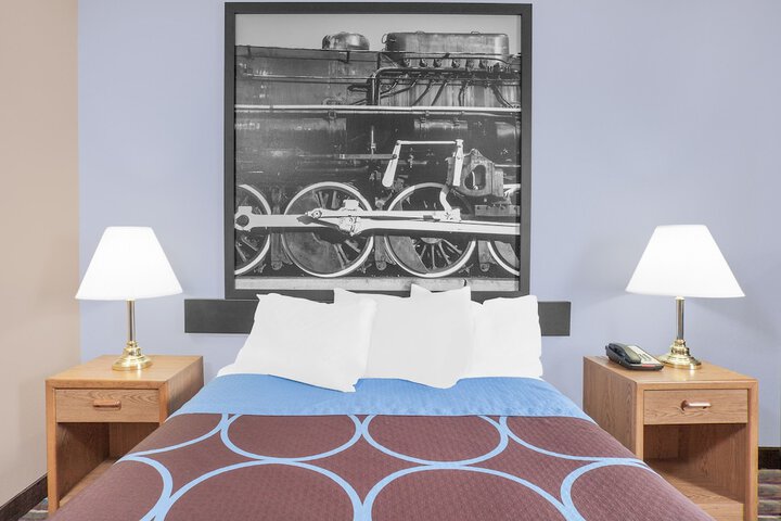 Room 14 of 30