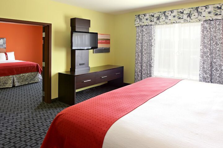 Holiday Inn Garland by IHG