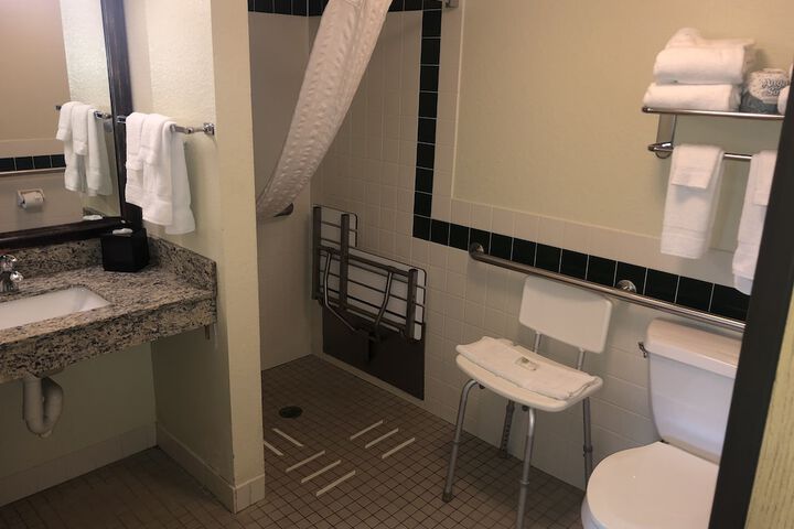 Room 8 of 32