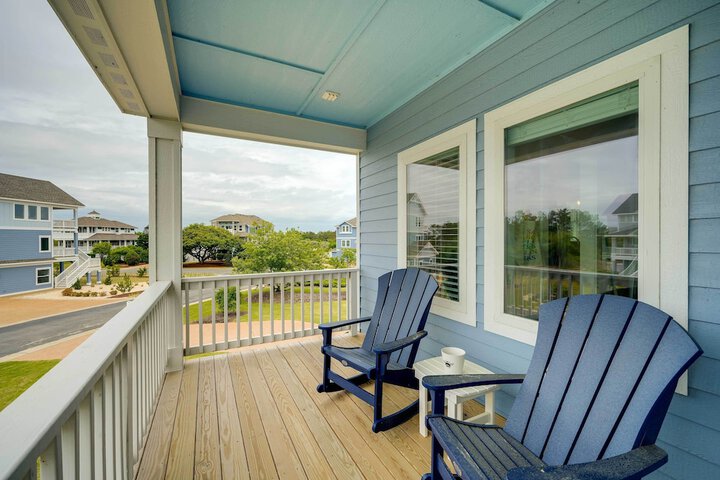 Corolla Vacation Rental w / Pool Walk to Beach!