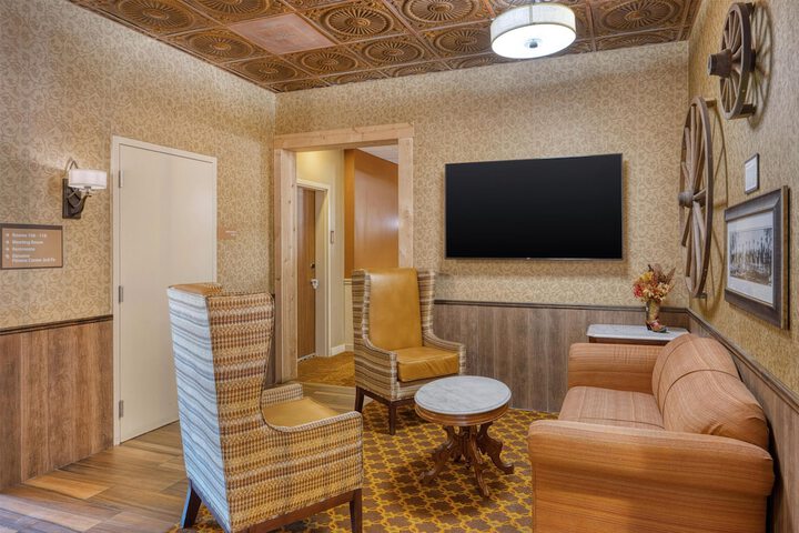 Best Western Bandera Suites & Saloon